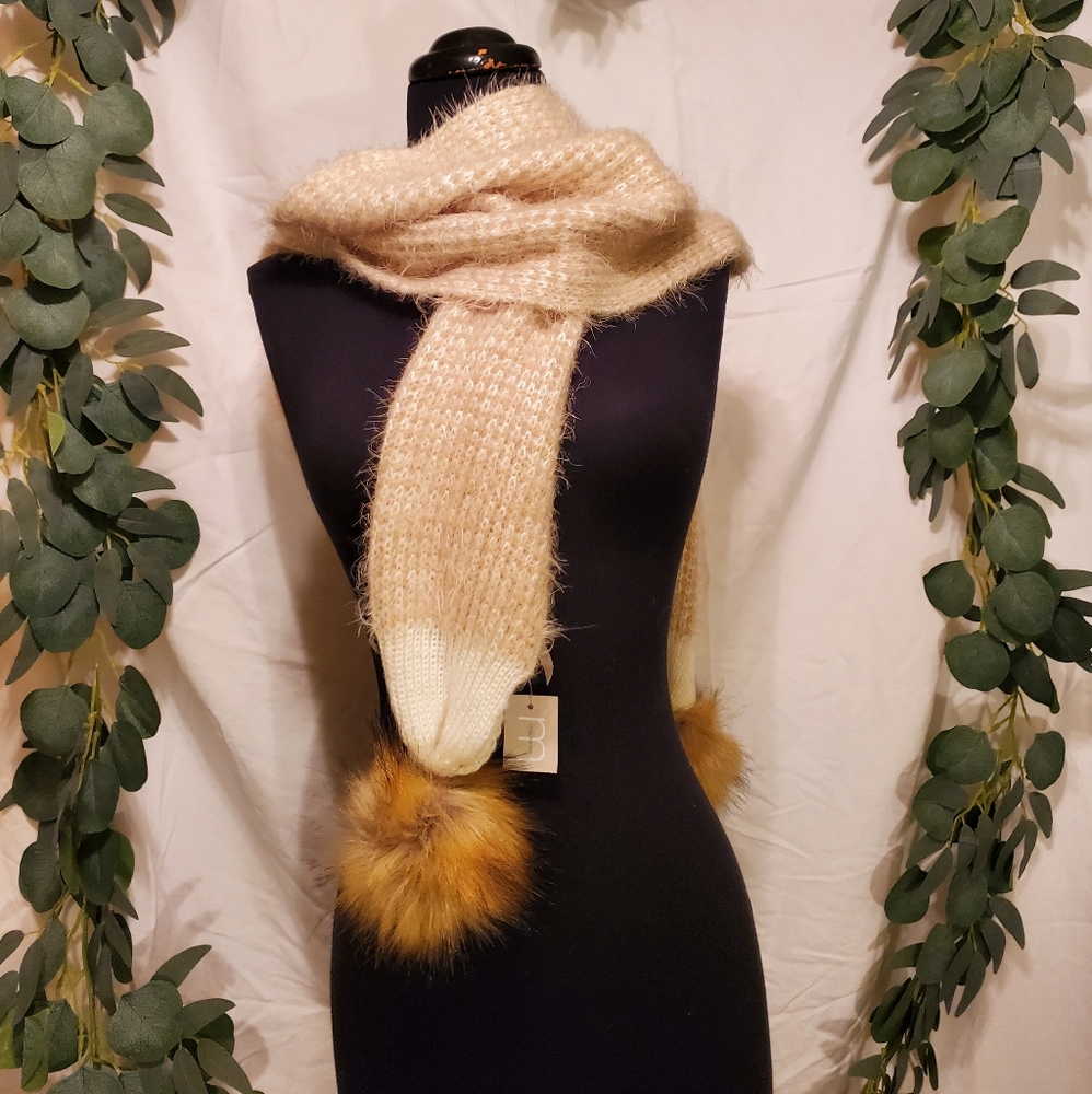 NWT Maurices Super Soft fall scarf pompoms cream